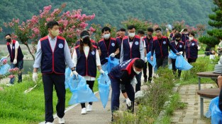 한국자유총연맹 영덕지회 환경정화 및 단합대회 개최